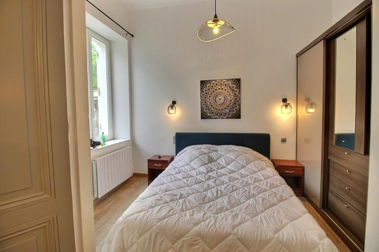 Appartement De Charme Dans Immeuble Haussmannien Périgueux Kültér fotó